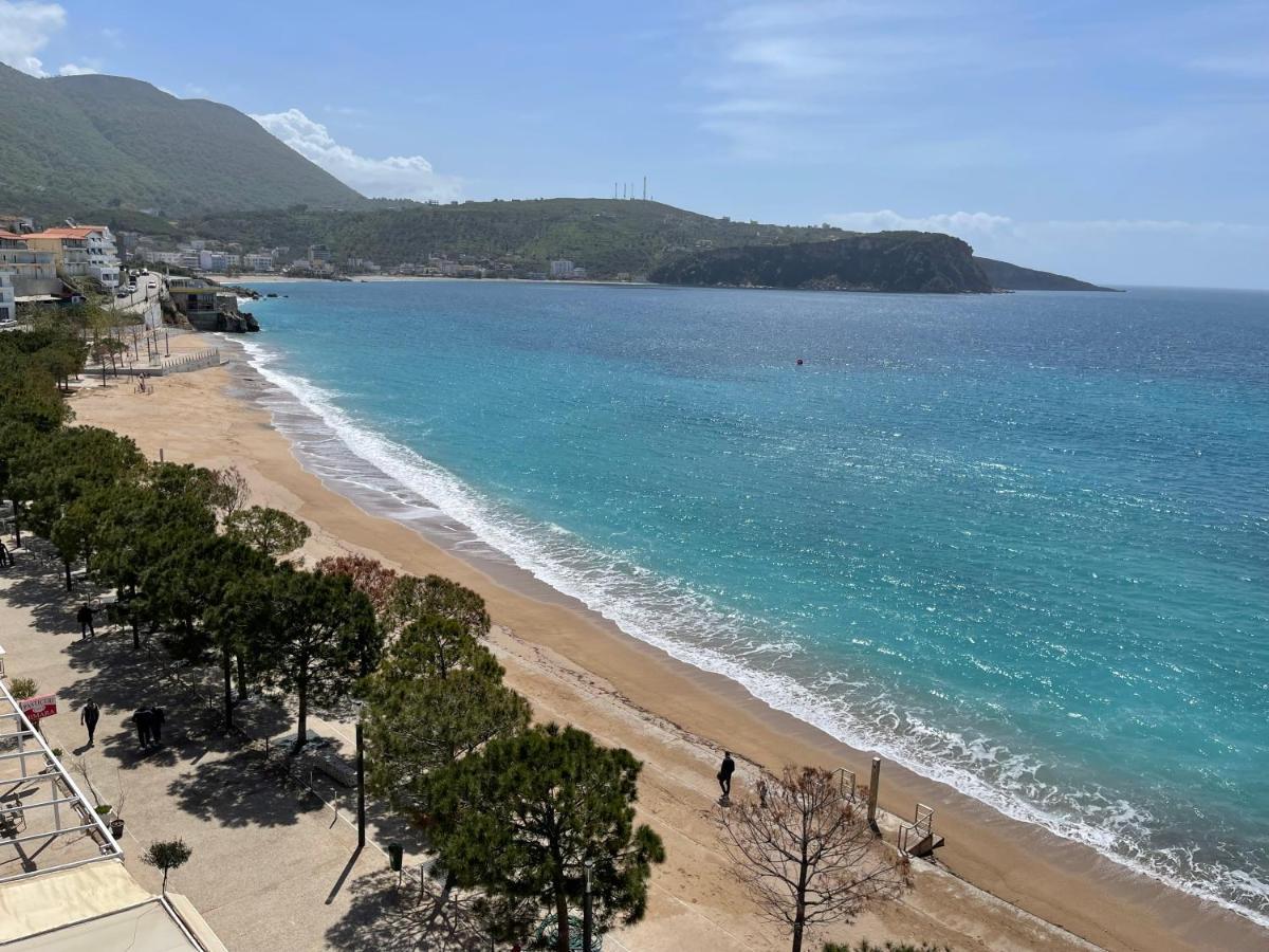 Hotel Veizi Himare Exterior foto