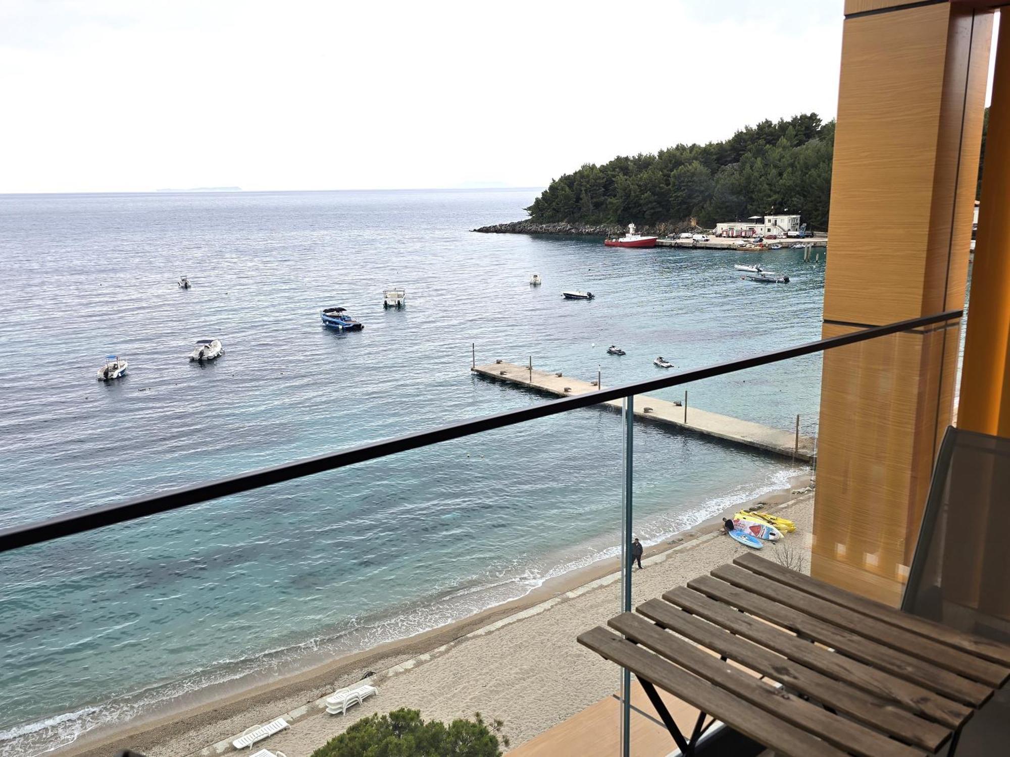 Hotel Veizi Himare Exterior foto