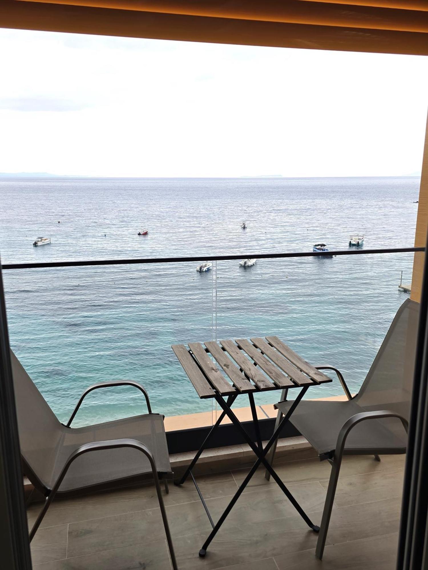 Hotel Veizi Himare Exterior foto