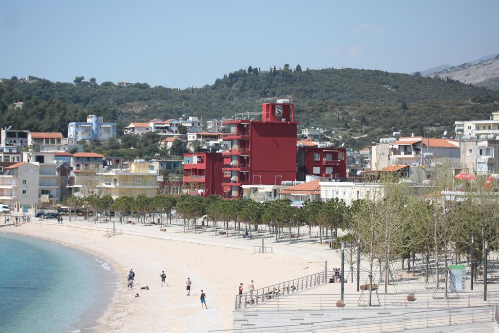 Hotel Veizi Himare Exterior foto